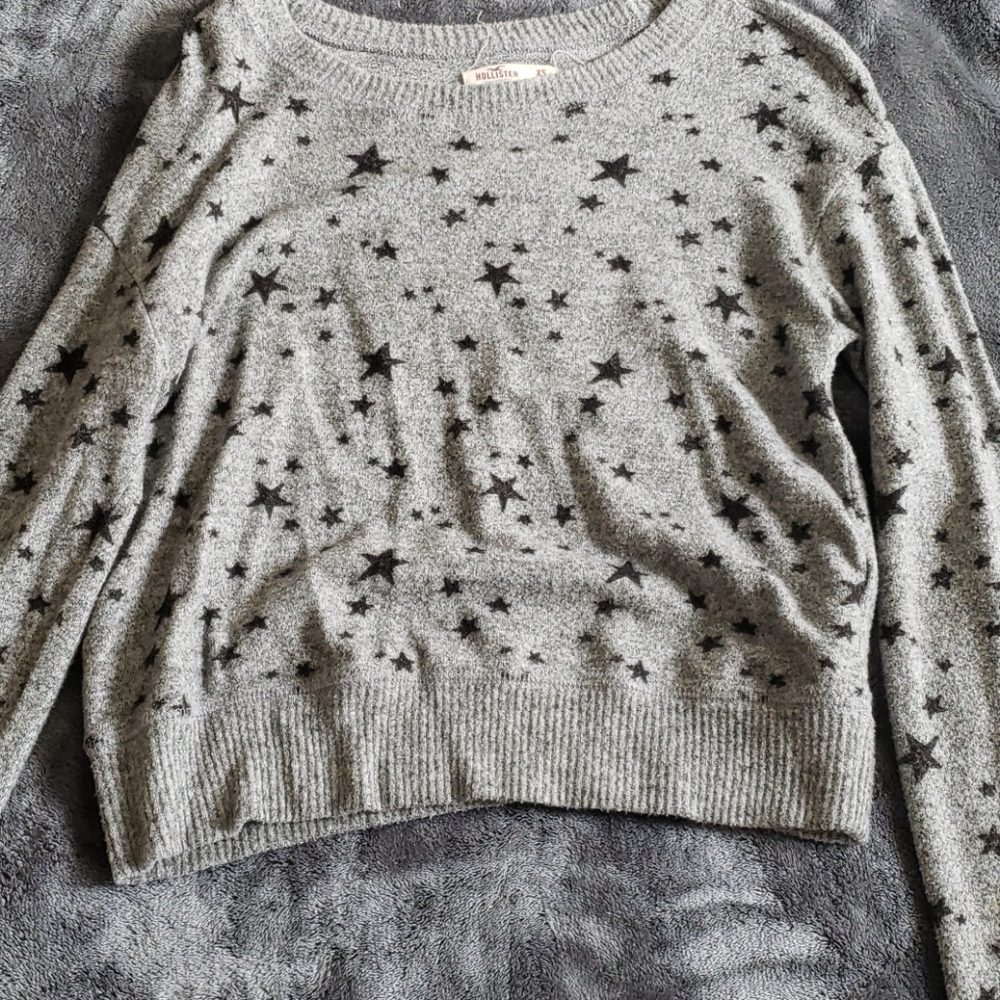 Grey sweater